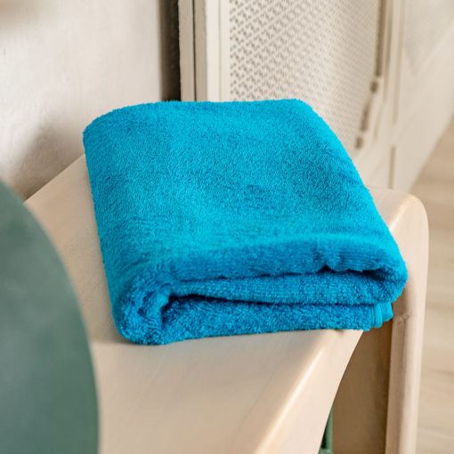 Tengerkék törölköző